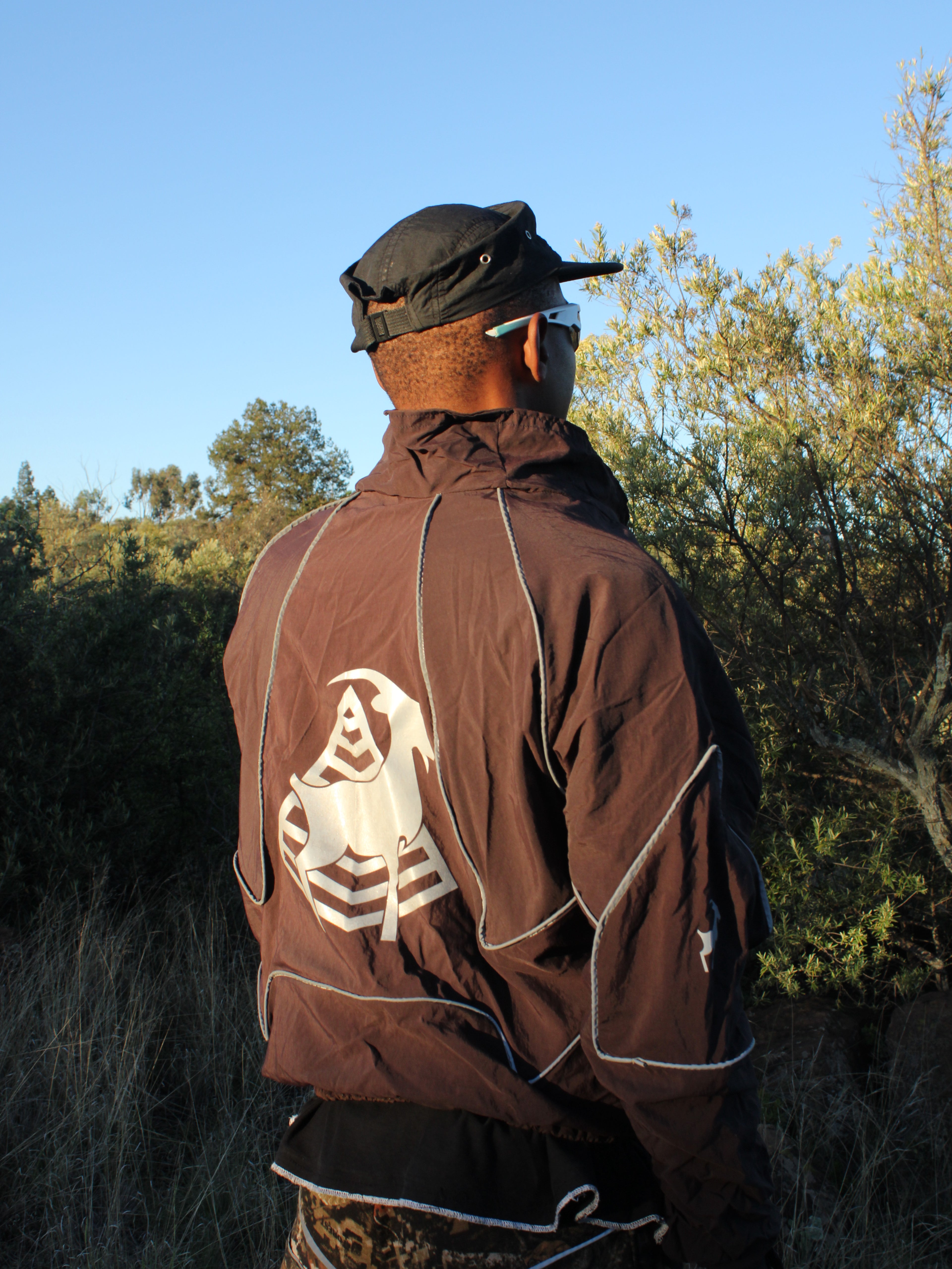 JOAT. Reflective Wind Breaker